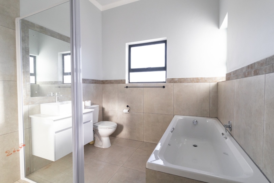 4 Bedroom Property for Sale in Da Gama Bay Western Cape